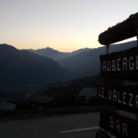 De Сasa de vacaciones Valezan